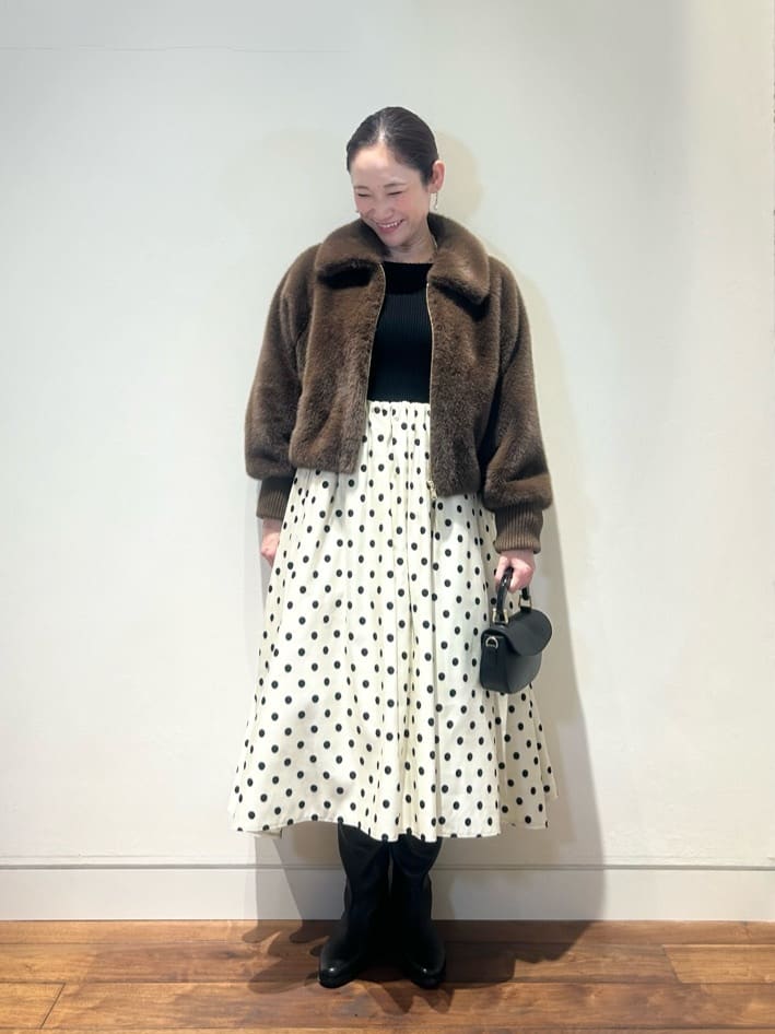 allurevilleのフェイクミンクファーブルゾンを使ったコーディネートを紹介します。｜Rakuten Fashion(楽天ファッション／旧楽天ブランドアベニュー)6631023