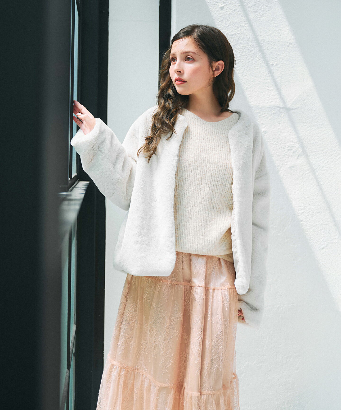 Ferouxのフェイクファー ジャケットを使ったコーディネートを紹介します。｜Rakuten Fashion(楽天ファッション／旧楽天ブランドアベニュー)6632815