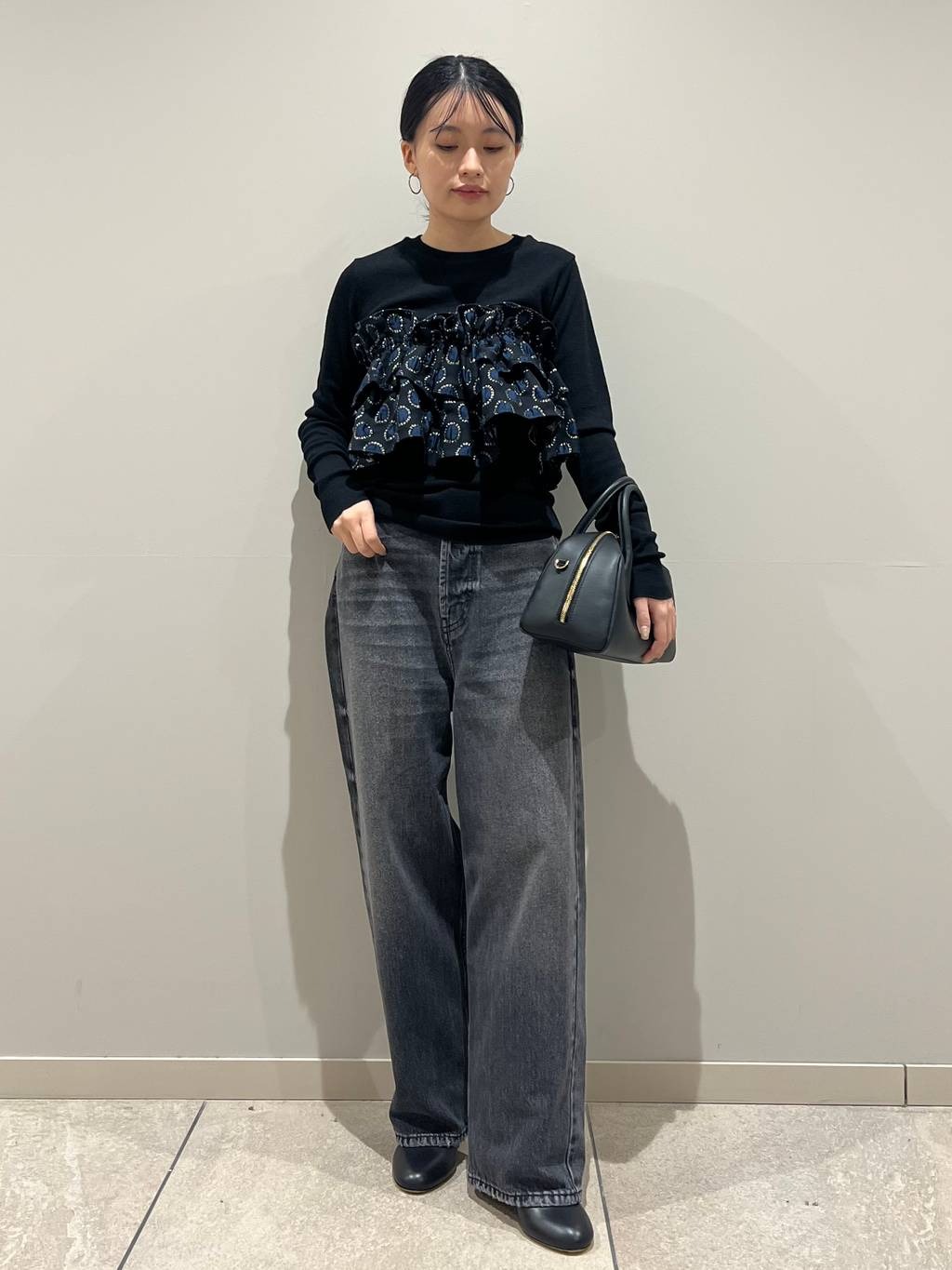Curensologyの<&RC>ワイドルーズデニムパンツを使ったコーディネートを紹介します。｜Rakuten Fashion(楽天ファッション／旧楽天ブランドアベニュー)6632816