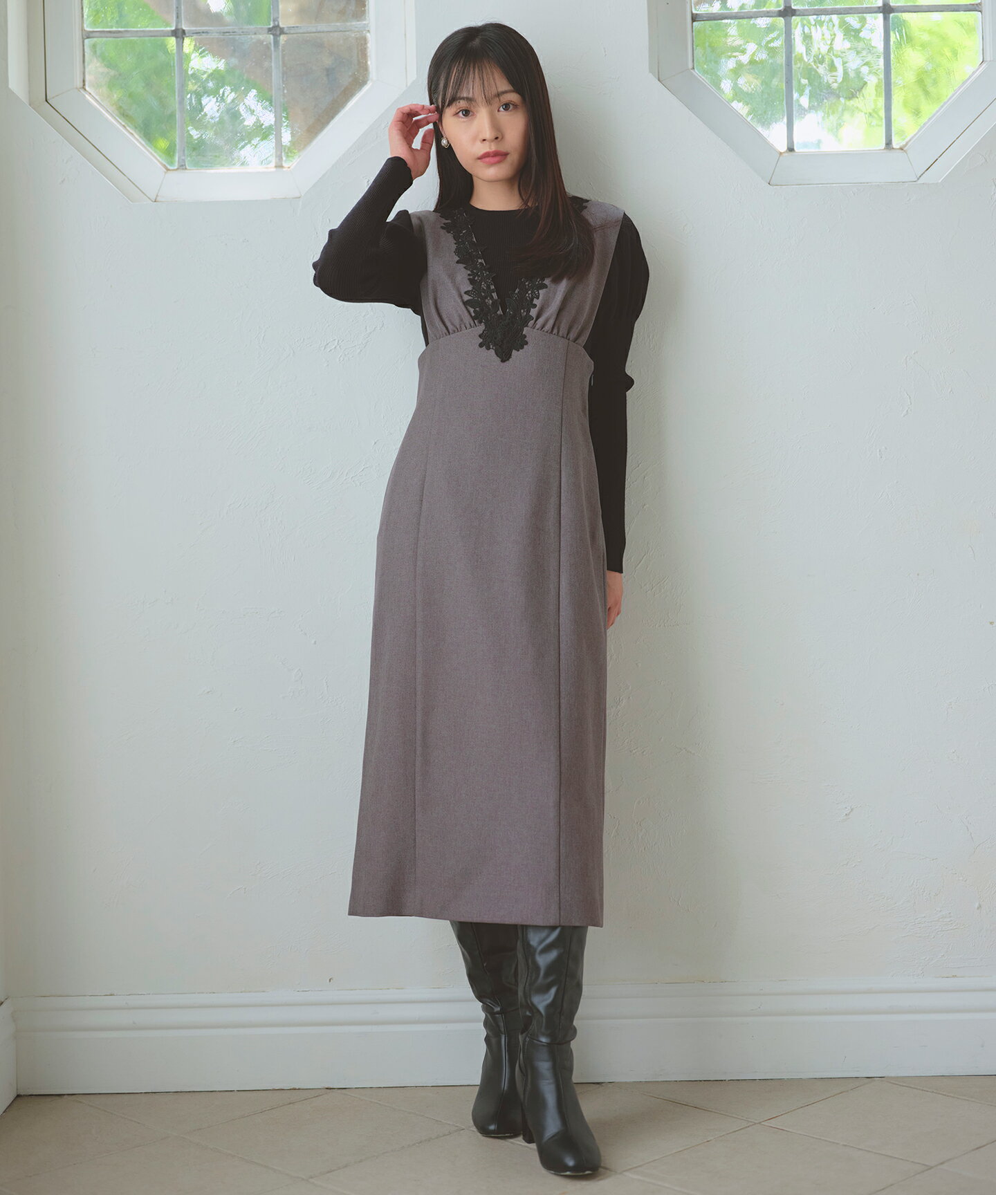 Ferouxの美シルエットレース ジャンパースカートを使ったコーディネートを紹介します。｜Rakuten Fashion(楽天ファッション／旧楽天ブランドアベニュー)6632851
