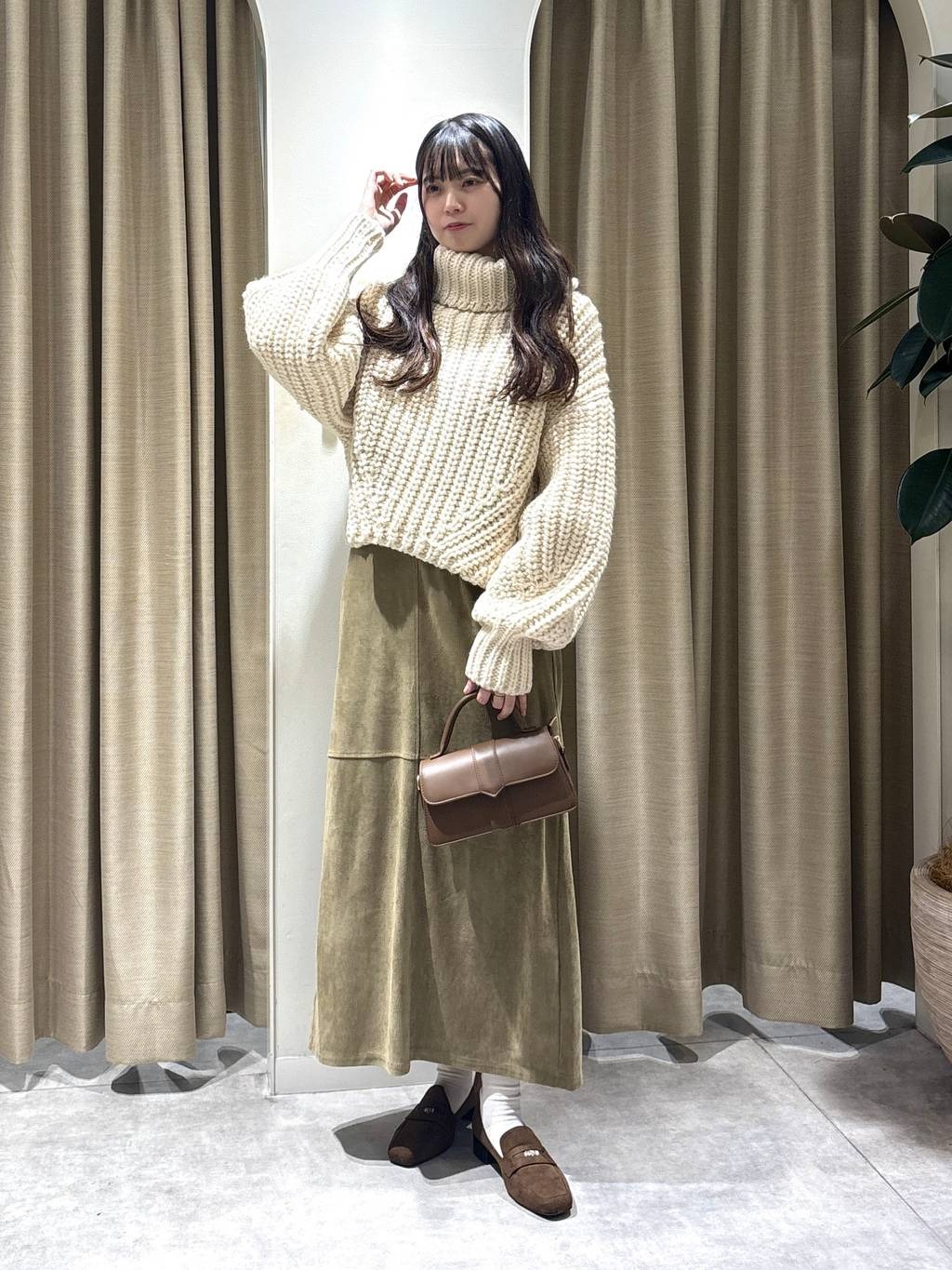 mysty womanのローゲージザックリ編みタートルを使ったコーディネートを紹介します。｜Rakuten Fashion(楽天ファッション／旧楽天ブランドアベニュー)6632865