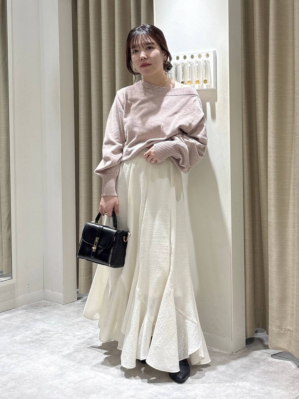mysty womanのラメモールボートネックプルオーバーを使ったコーディネートを紹介します。｜Rakuten Fashion(楽天ファッション／旧楽天ブランドアベニュー)6632904