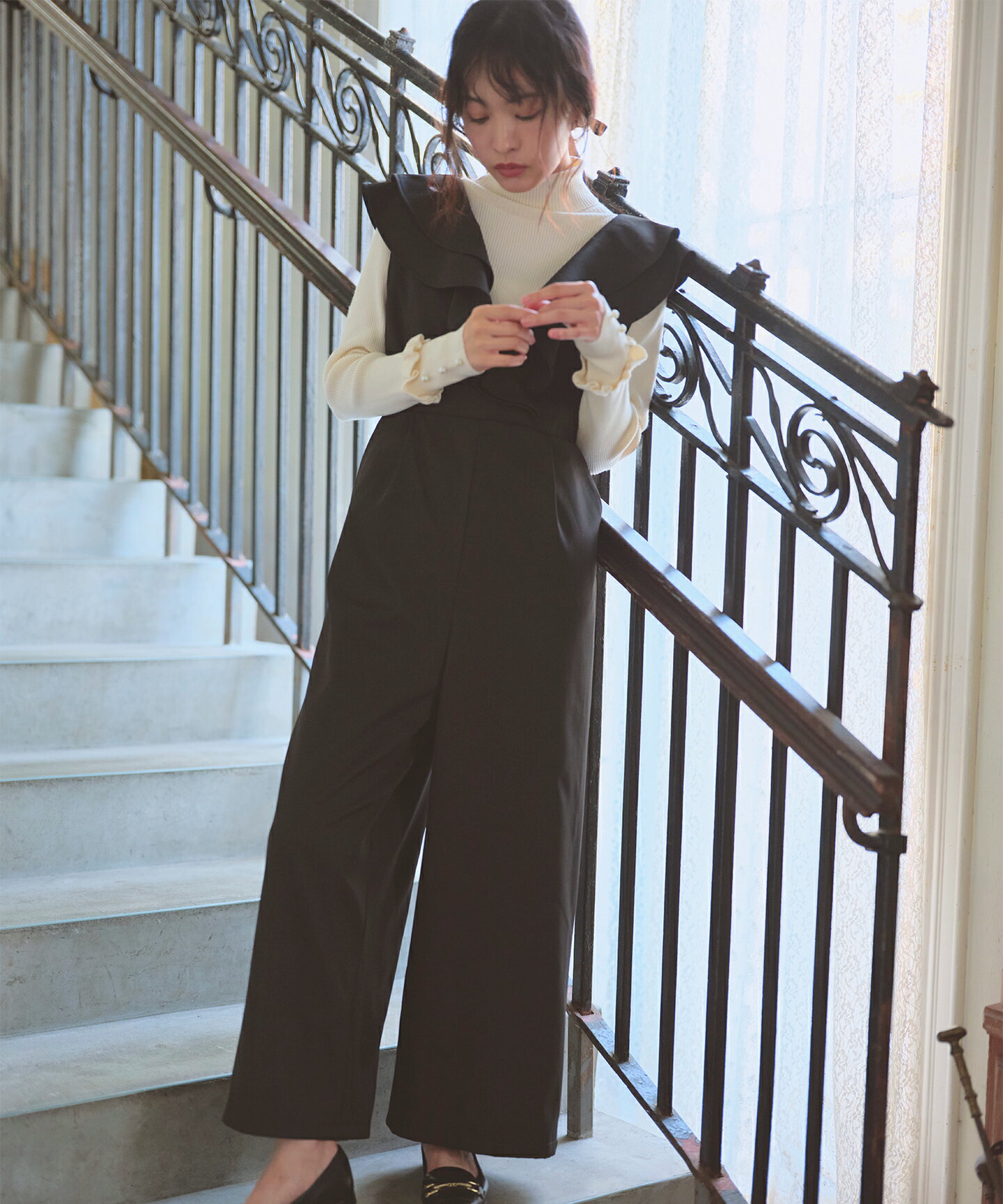 Ferouxのパールボタン リブタートル ニットを使ったコーディネートを紹介します。｜Rakuten Fashion(楽天ファッション／旧楽天ブランドアベニュー)6632876