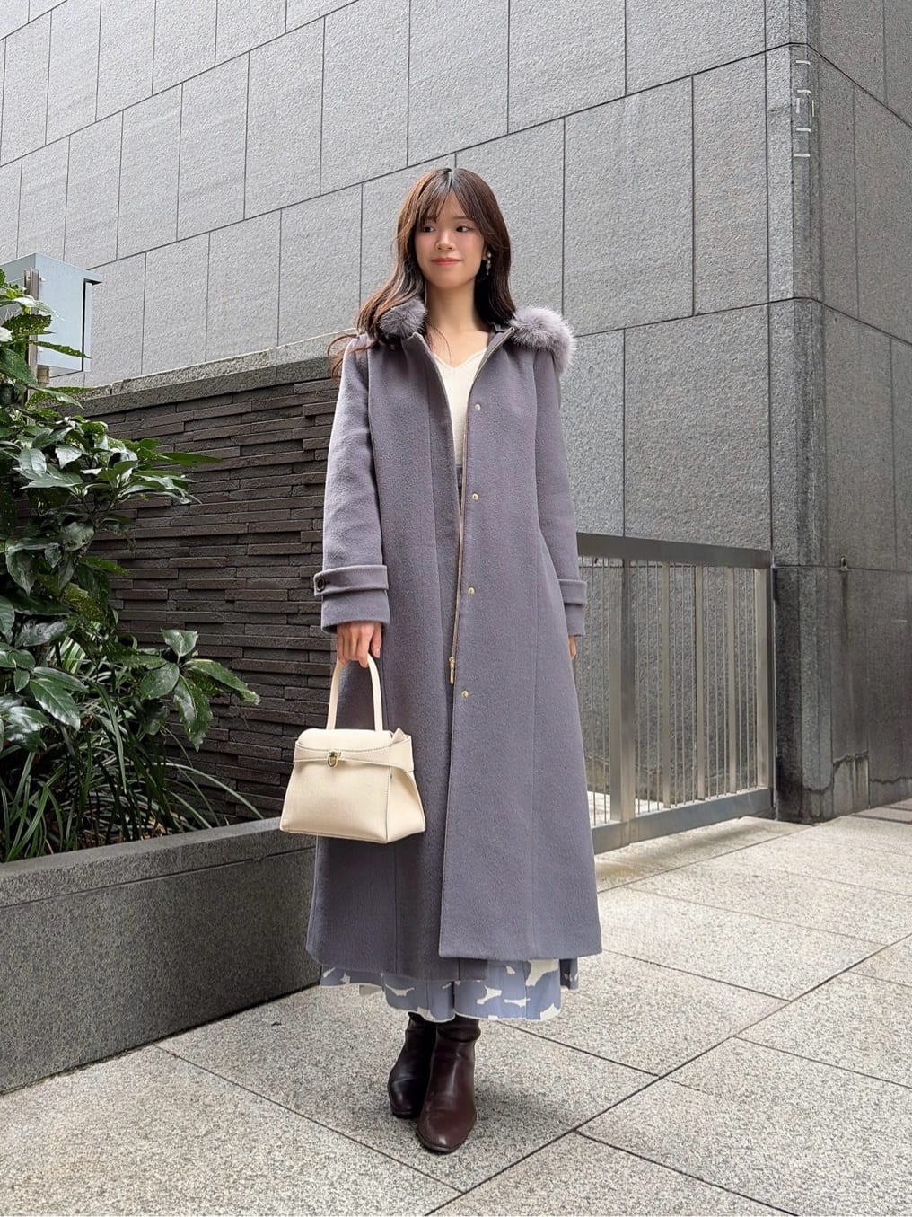 PROPORTION BODY DRESSINGの<加藤栞さん着用>ジャガードフラワーニットワンピースを使ったコーディネートを紹介します。｜Rakuten Fashion(楽天ファッション／旧楽天ブランドアベニュー)6650252