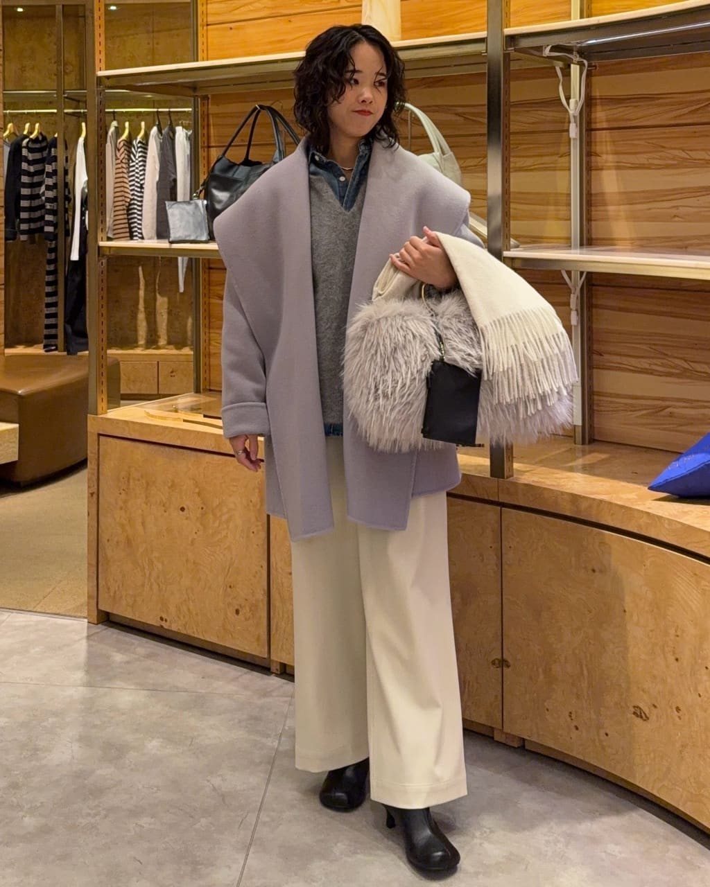 GALLARDAGALANTEの【ミニマルで万能!】ネックカフを使ったコーディネートを紹介します。｜Rakuten Fashion(楽天ファッション／旧楽天ブランドアベニュー)6654339