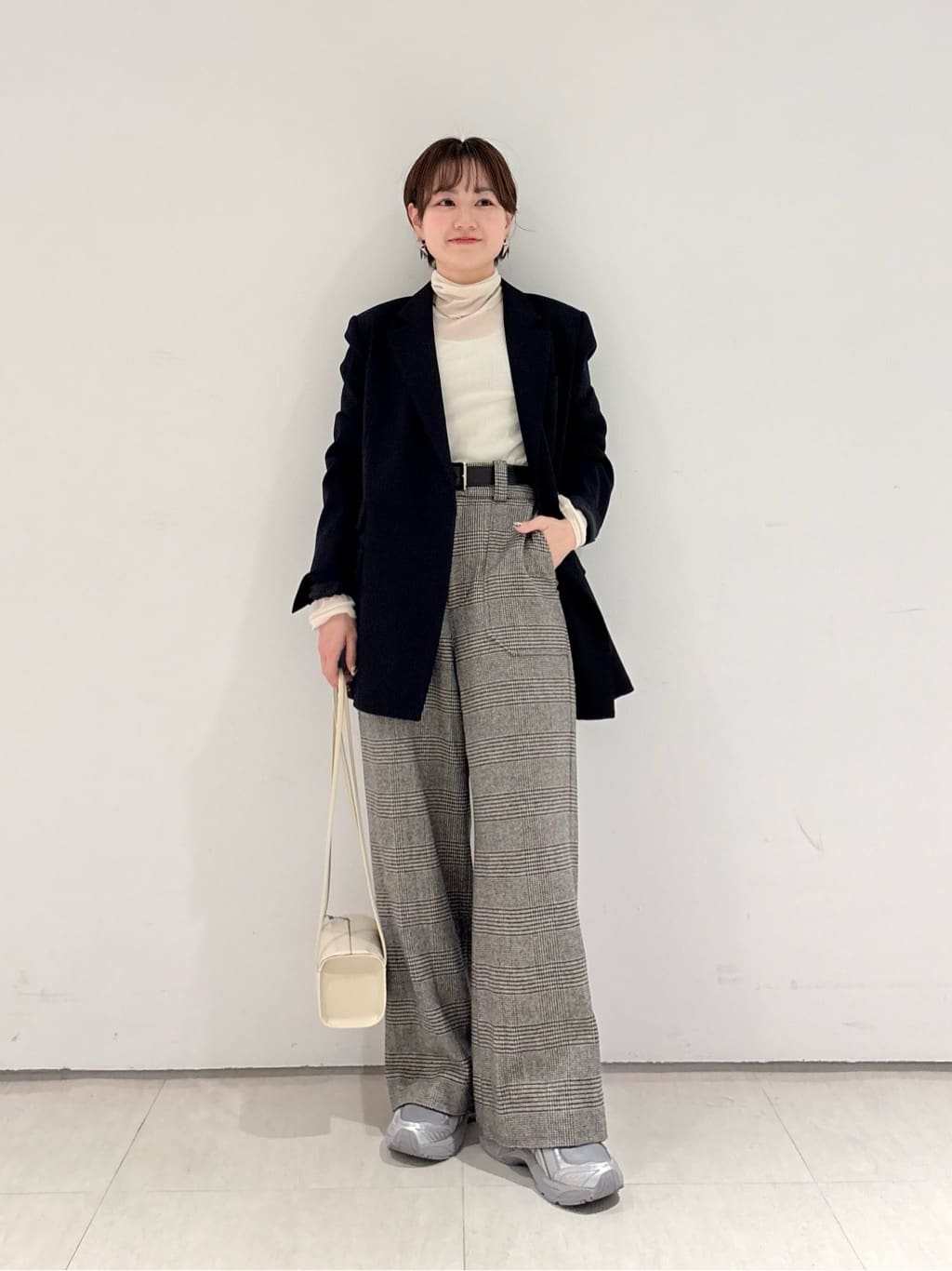 allurevilleのウールサキソニーフラップポケットジャケットを使ったコーディネートを紹介します。｜Rakuten Fashion(楽天ファッション／旧楽天ブランドアベニュー)6654416