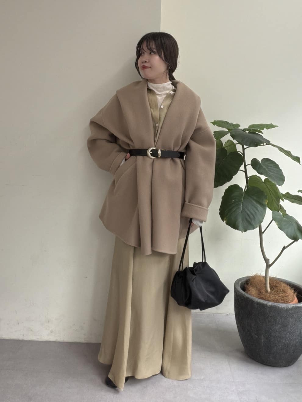 GALLARDAGALANTEの【洗練ブラウス】【2way】キュプラブラウスを使ったコーディネートを紹介します。｜Rakuten Fashion(楽天ファッション／旧楽天ブランドアベニュー)6655651