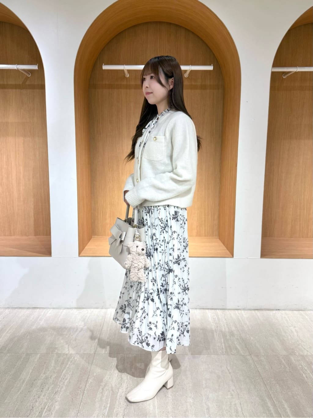 PROPORTION BODY DRESSINGのフロントリボンバッグ 26SSを使ったコーディネートを紹介します。｜Rakuten Fashion(楽天ファッション／旧楽天ブランドアベニュー)6659178