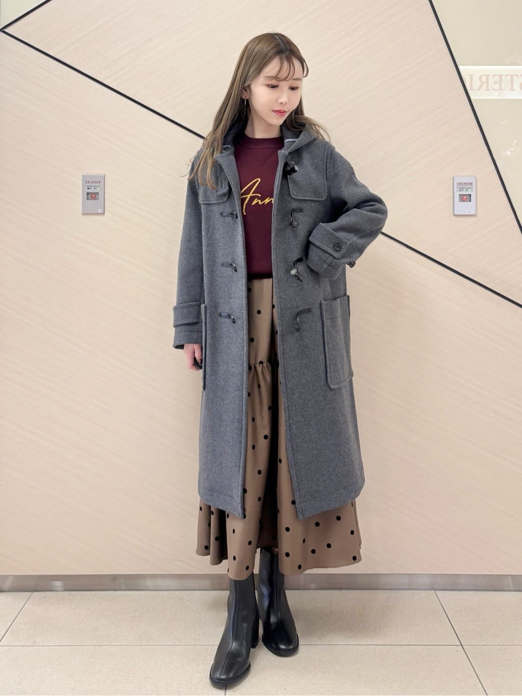 DRESSTERIORのSuperfineリサイクルメルトンダッフルコートを使った