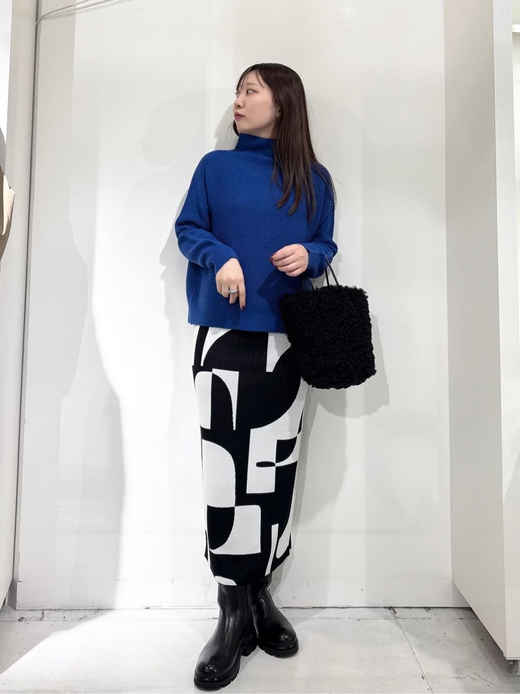 LASUDのバルーンヘムフリースジップジャケットを使ったコーディネート