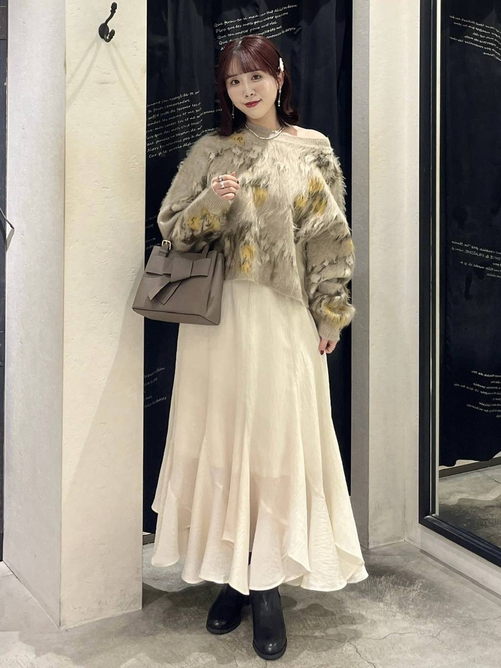 mysty womanのフラワージャガードシャギーニットを使ったコーディネートを紹介します。｜Rakuten Fashion(楽天ファッション／旧楽天ブランドアベニュー)6665192
