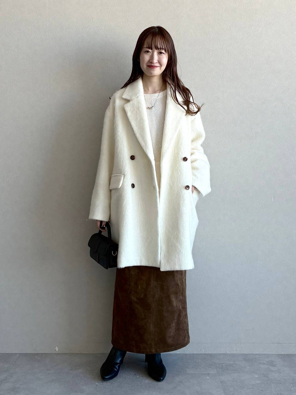 mysty womanの【WEB限定】アイスクリームクルーニットDXを使ったコーディネートを紹介します。｜Rakuten Fashion(楽天ファッション／旧楽天ブランドアベニュー)6665195