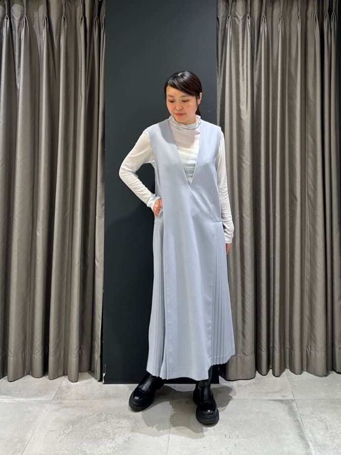 ADOREの◇バックサテンアムンゼンワンピースを使ったコーディネート