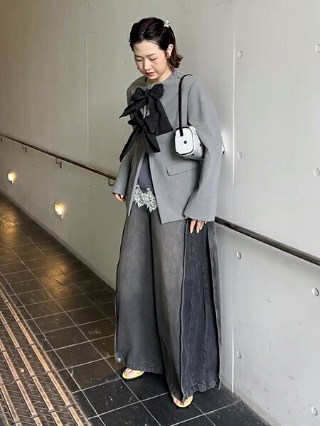 MAISON SPECIAL | Side-Tuck Cocoon Denim Pants | Rakuten Fashion