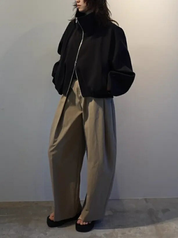PRANK PROJECTのハイウエストベルトタックパンツ / High-Waist Belted Tuck Pantsを使ったコーディネートを紹介します。｜Rakuten Fashion(楽天ファッション／旧楽天ブランドアベニュー)6675151