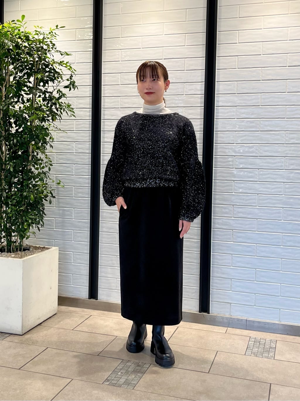 allurevilleのモヘヤ混スパンコールプルオーバーを使ったコーディネートを紹介します。｜Rakuten Fashion(楽天ファッション／旧楽天ブランドアベニュー)6676051