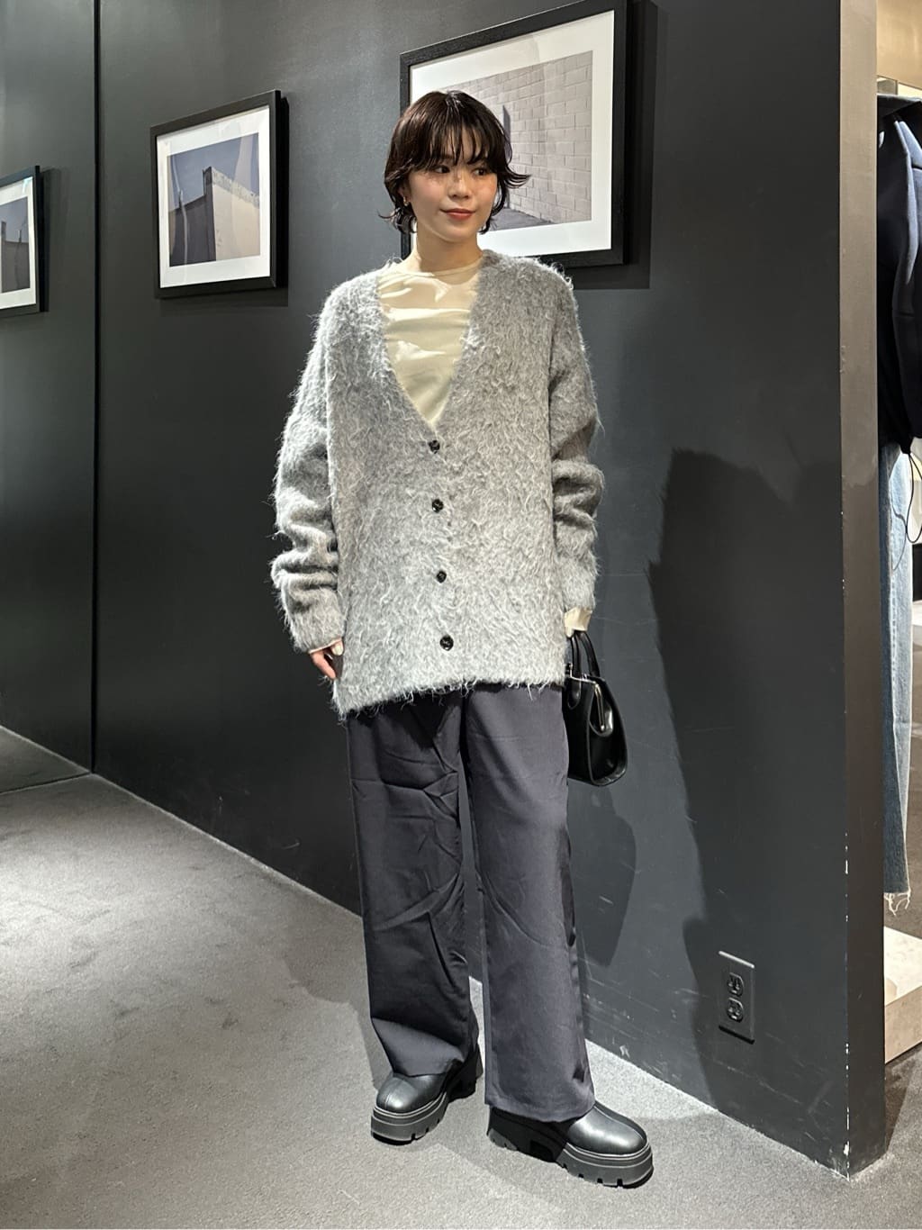 【close 2026年2月】crie confortoのメタルフレームスクエアバッグを使ったコーディネートを紹介します。｜Rakuten Fashion(楽天ファッション／旧楽天ブランドアベニュー)6680700