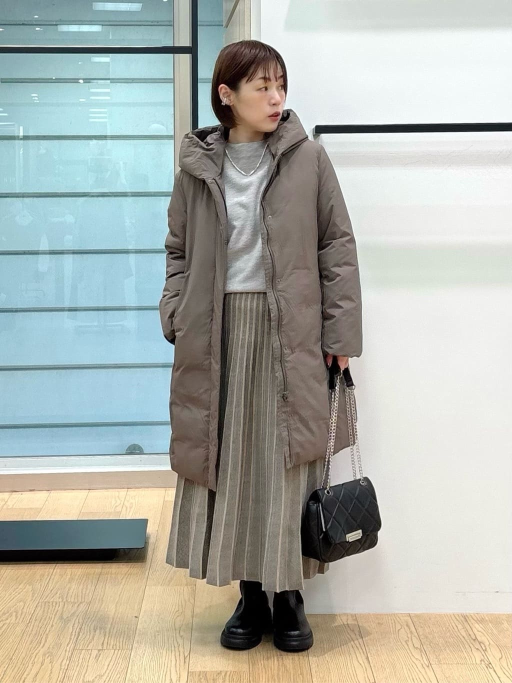 INDIVI | 【撥水/洗える】ステッチレス ロングダウンコート | Rakuten
