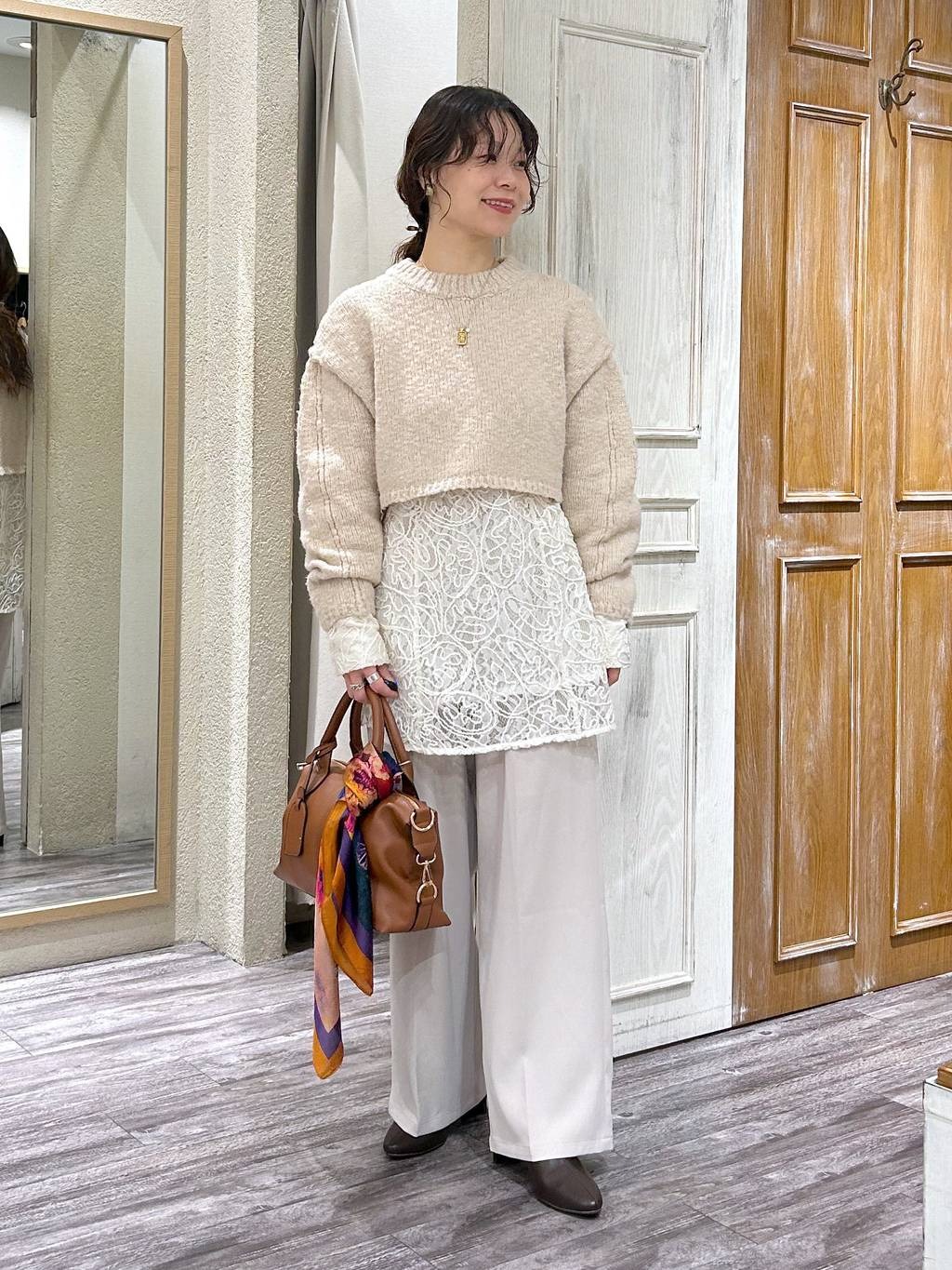 mysty womanの2WAYモールレースブラウスを使ったコーディネートを紹介します。｜Rakuten Fashion(楽天ファッション／旧楽天ブランドアベニュー)6685834