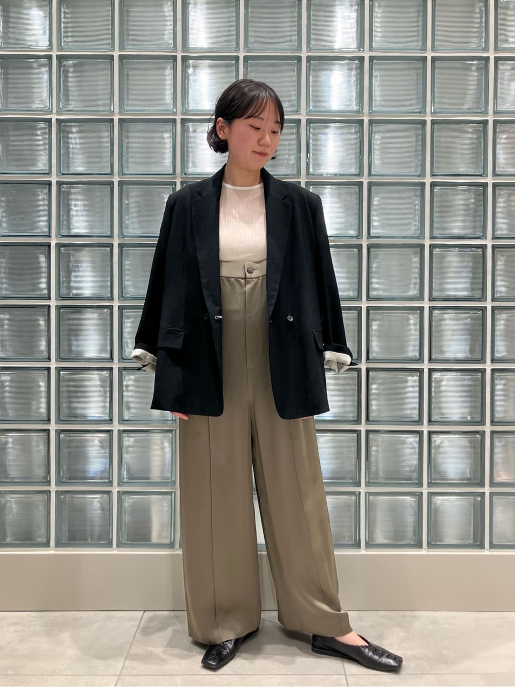 conte ユナイテッドアローズ　サテン サスペンダー ワイドパンツ UNITED ARROWSの<conte>サテン サスペンダー ワイドパンツを使った