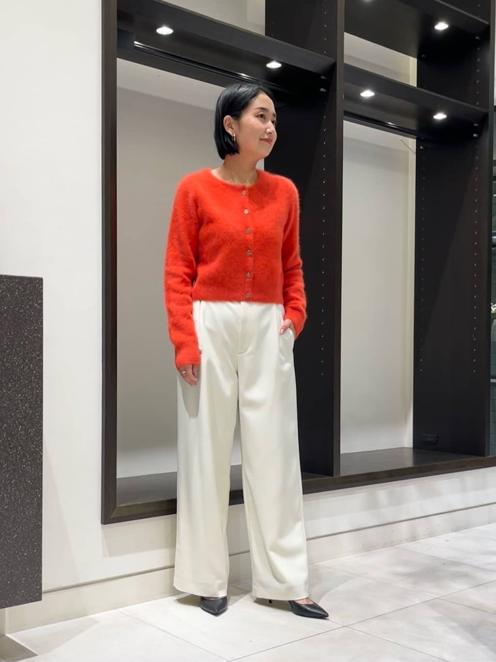 allurevilleのカシミヤブレンドファー加工カーディガンを使ったコーディネートを紹介します。｜Rakuten Fashion(楽天ファッション／旧楽天ブランドアベニュー)6693519