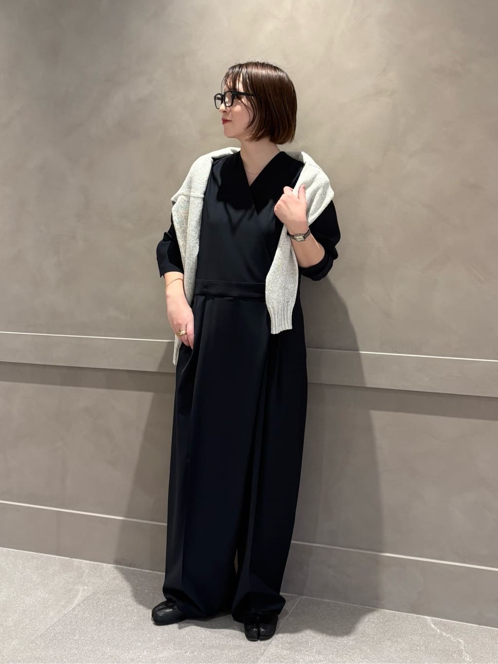 【新品】コンテ　アシンメトリーオールインワン　ネイビー36 UNITED ARROWS | <conte> アシンメトリー Vネック オールインワン