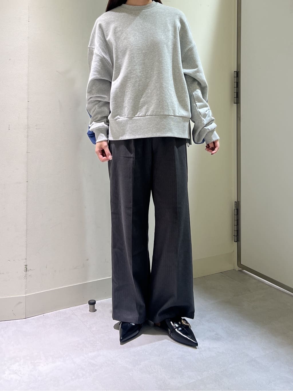 STACCATOのチェスターシアリングミュールを使ったコーディネートを紹介します。｜Rakuten Fashion(楽天ファッション／旧楽天ブランドアベニュー)6697678