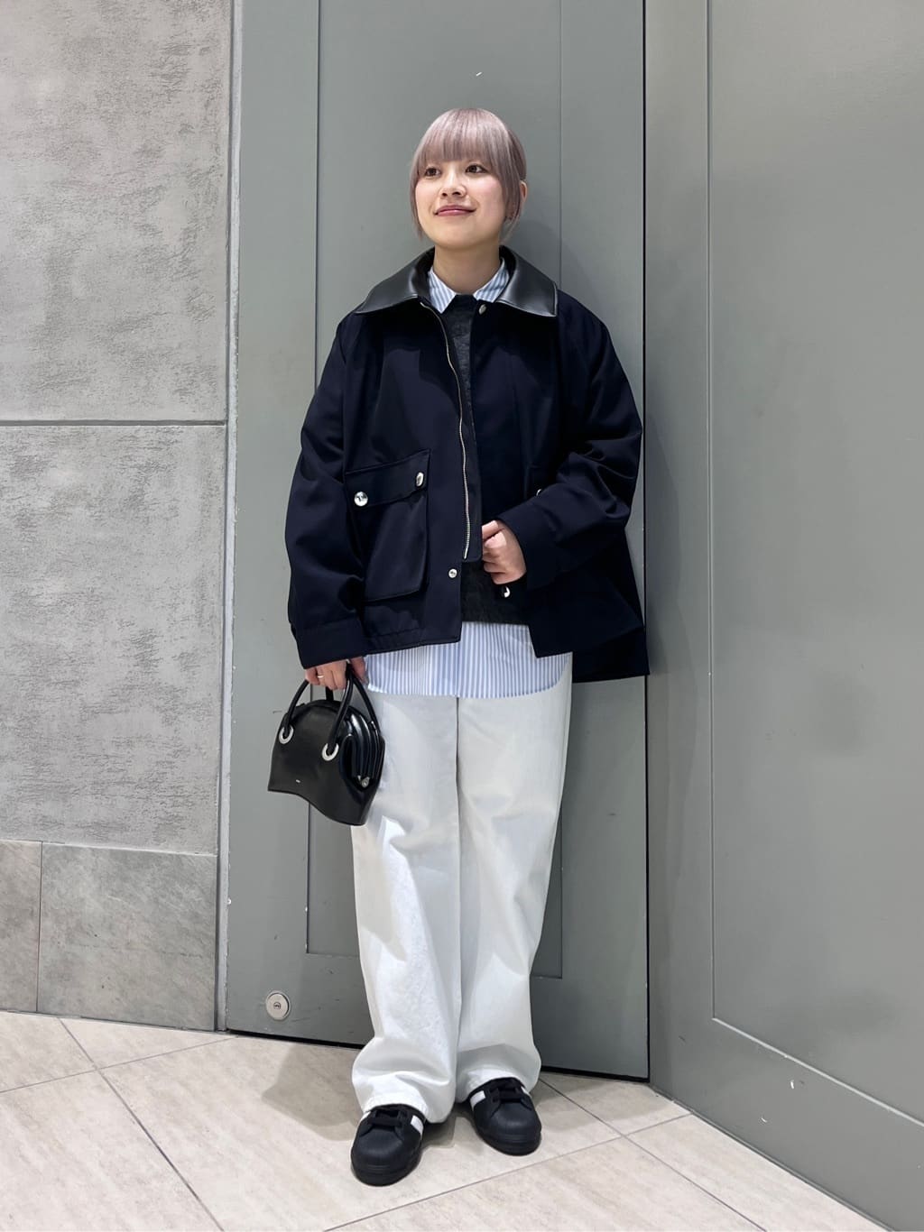 UNITED ARROWSのルーズ ストレート デニムパンツを使った
