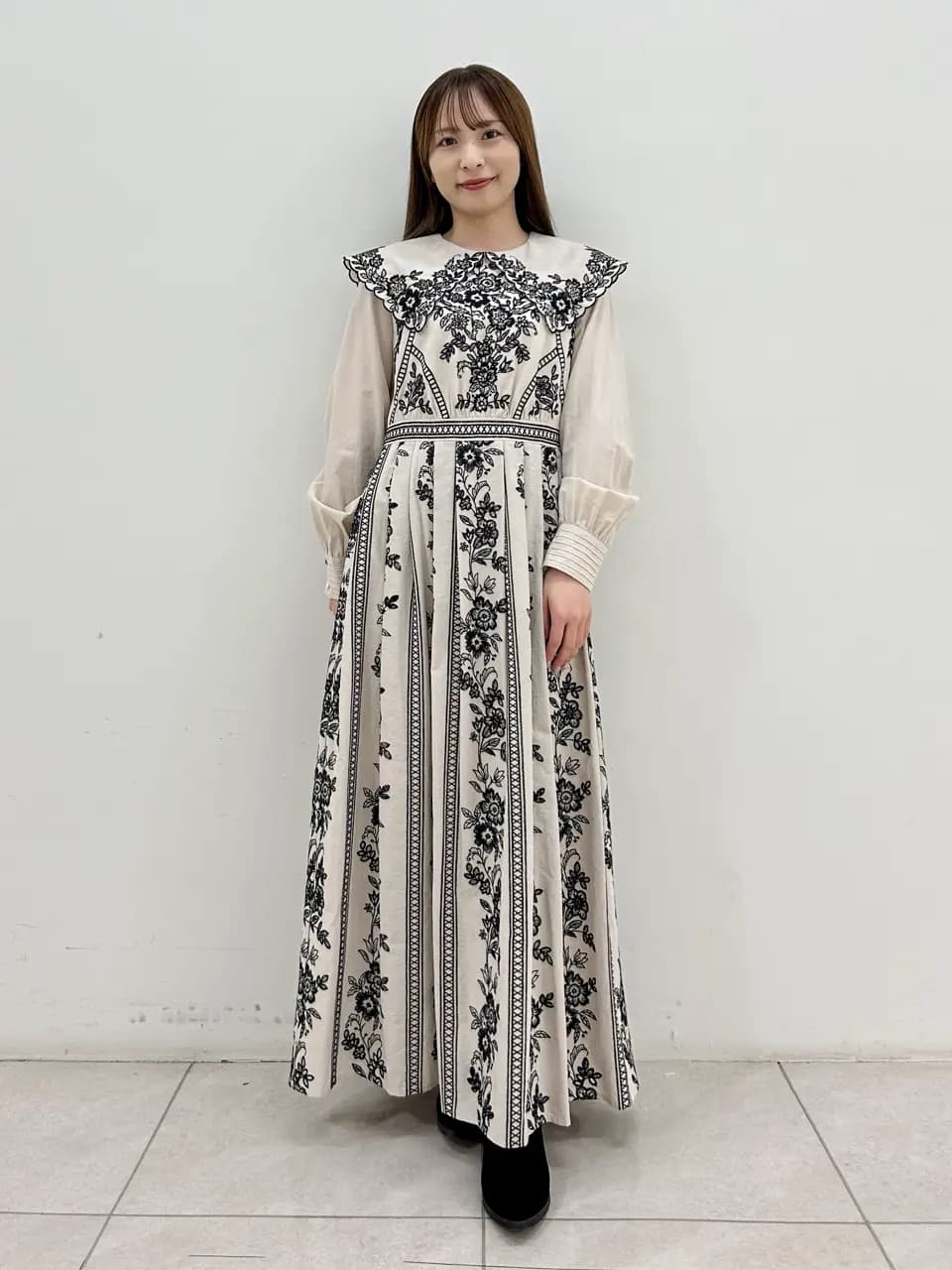 GRACE CONTINENTAL | パターン刺繍ワンピース | Rakuten Fashion(楽天