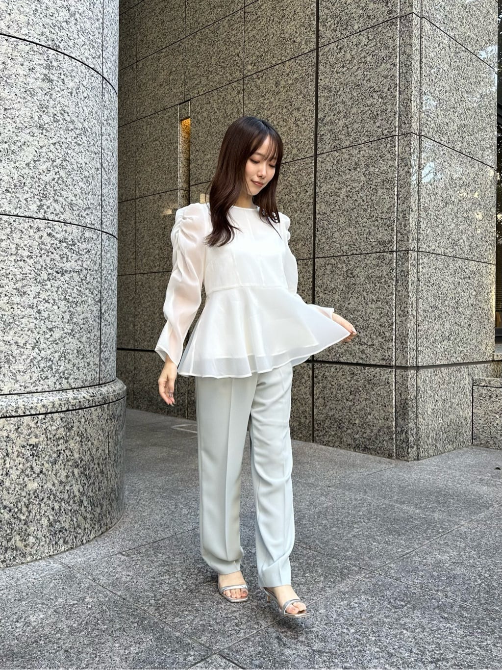 NATURAL BEAUTY BASIC | カラーテーパードパンツ | Rakuten Fashion
