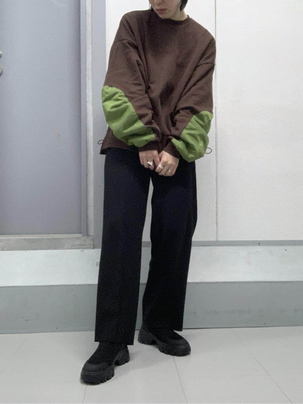 STACCATOのストレッチトラックライトソールブーツを使ったコーディネートを紹介します。｜Rakuten Fashion(楽天ファッション／旧楽天ブランドアベニュー)6721081