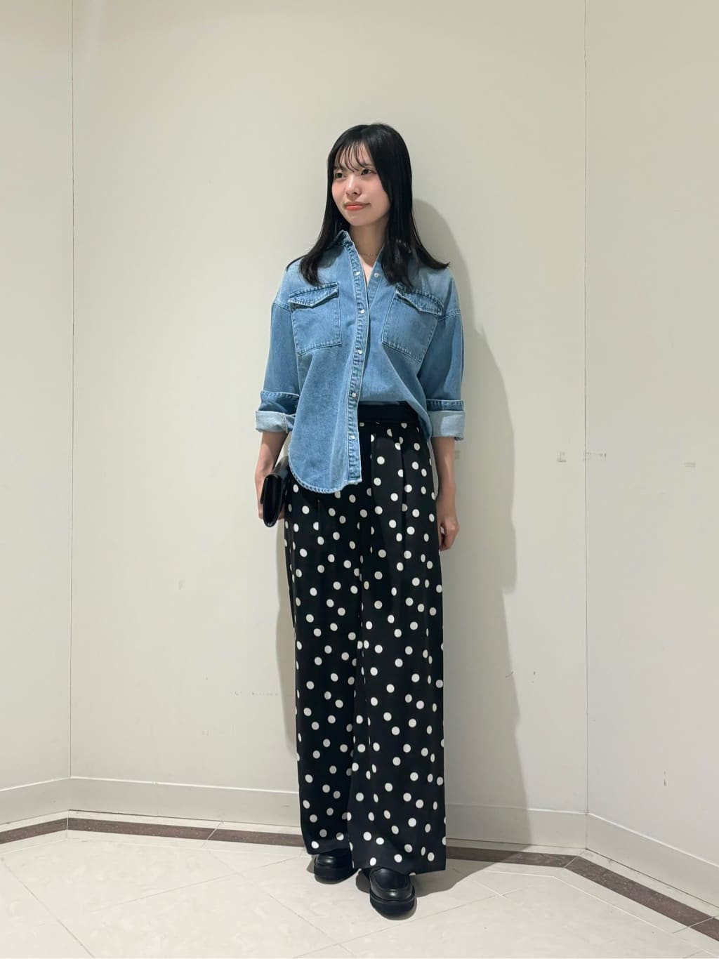 allurevilleのコインドットイージーパンツを使ったコーディネートを紹介します。｜Rakuten Fashion(楽天ファッション／旧楽天ブランドアベニュー)6731859