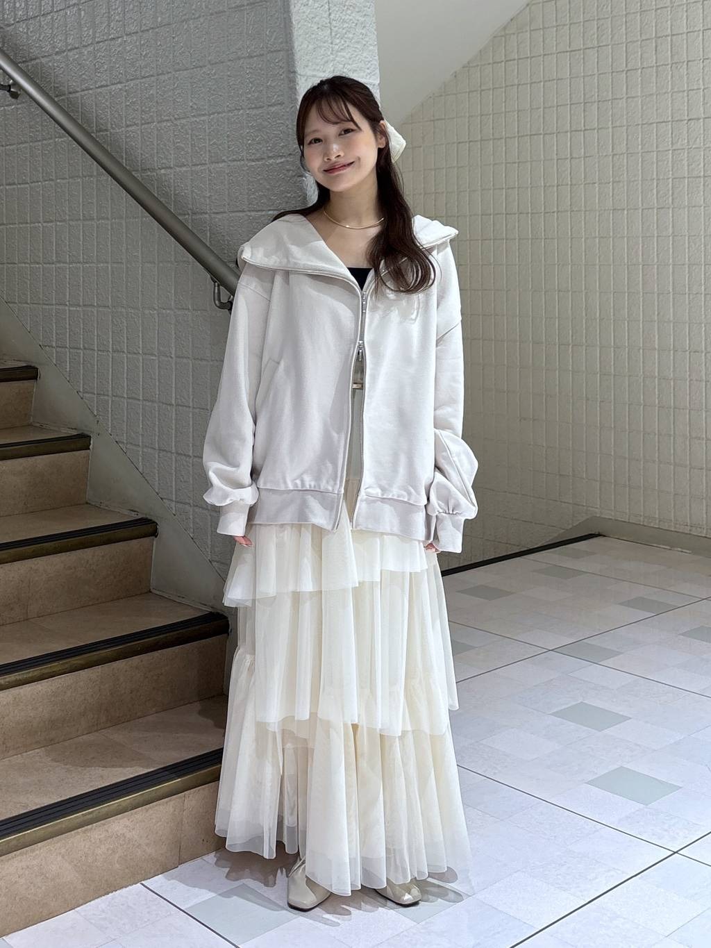 mysty womanのオープンカラー裏毛フーディを使ったコーディネートを紹介します。｜Rakuten Fashion(楽天ファッション／旧楽天ブランドアベニュー)6734416