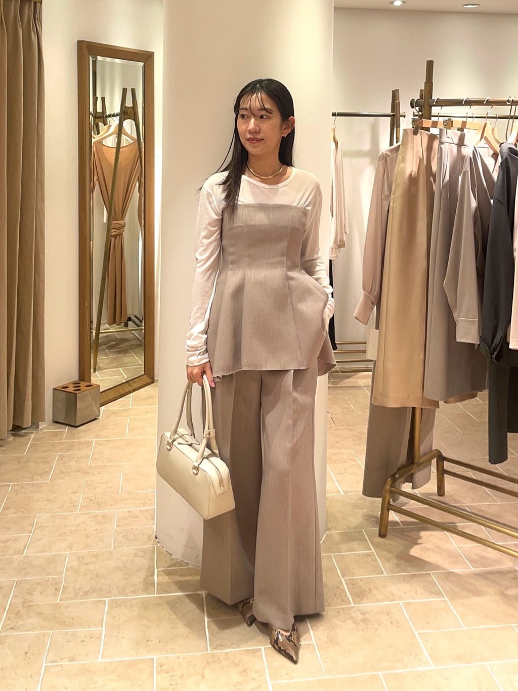 GALLARDAGALANTEの【La nature linge】NEWロングスリーブTシャツを使ったコーディネートを紹介します。｜Rakuten Fashion(楽天ファッション／旧楽天ブランドアベニュー)6743084