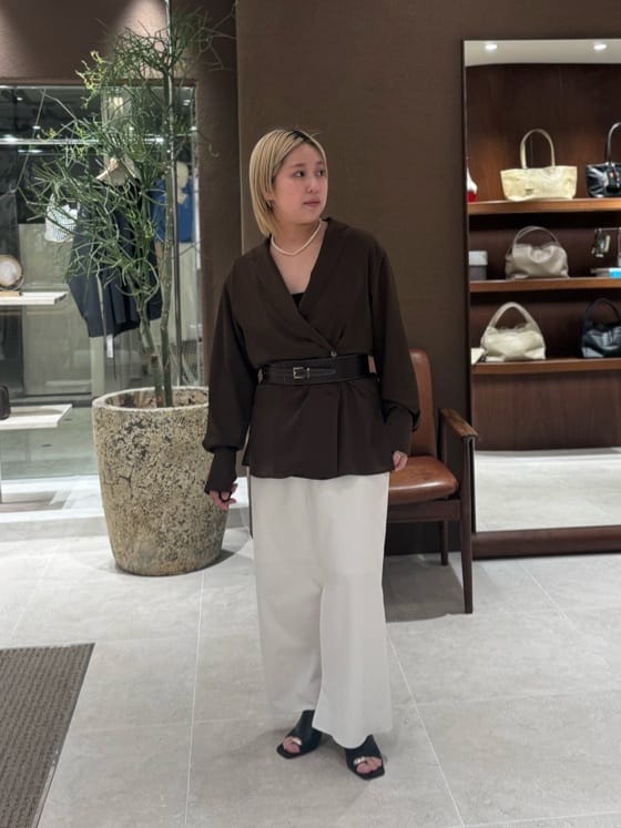 GALLARDAGALANTEのステッチワイドベルトを使ったコーディネートを紹介します。｜Rakuten Fashion(楽天ファッション／旧楽天ブランドアベニュー)6745701