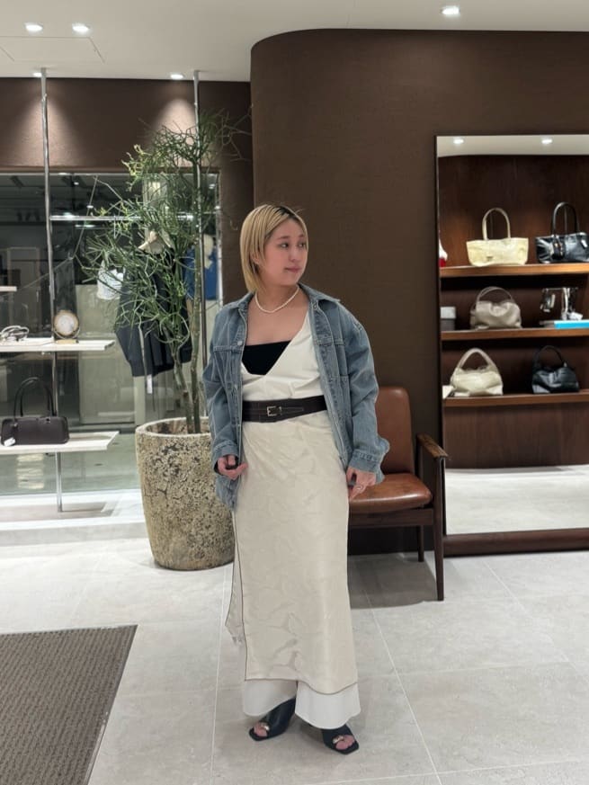 GALLARDAGALANTEのステッチワイドベルトを使ったコーディネートを紹介します。｜Rakuten Fashion(楽天ファッション／旧楽天ブランドアベニュー)6745720