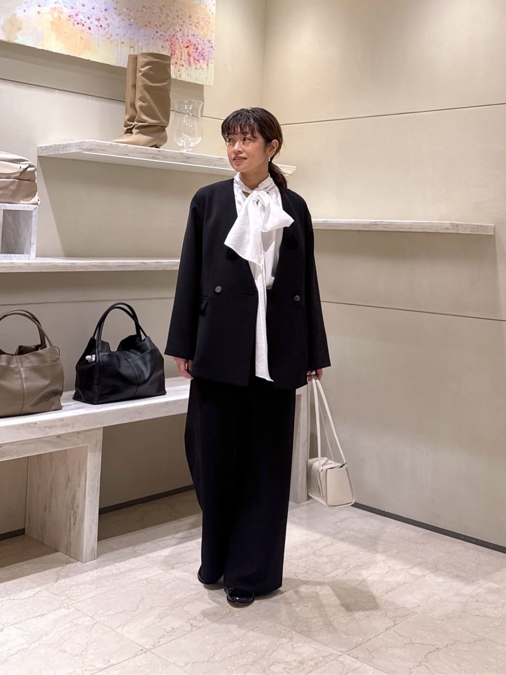 GALLARDAGALANTEの【上品×華やか】【2way】ギャザーボウタイブラウスを使ったコーディネートを紹介します。｜Rakuten Fashion(楽天ファッション／旧楽天ブランドアベニュー)6749418