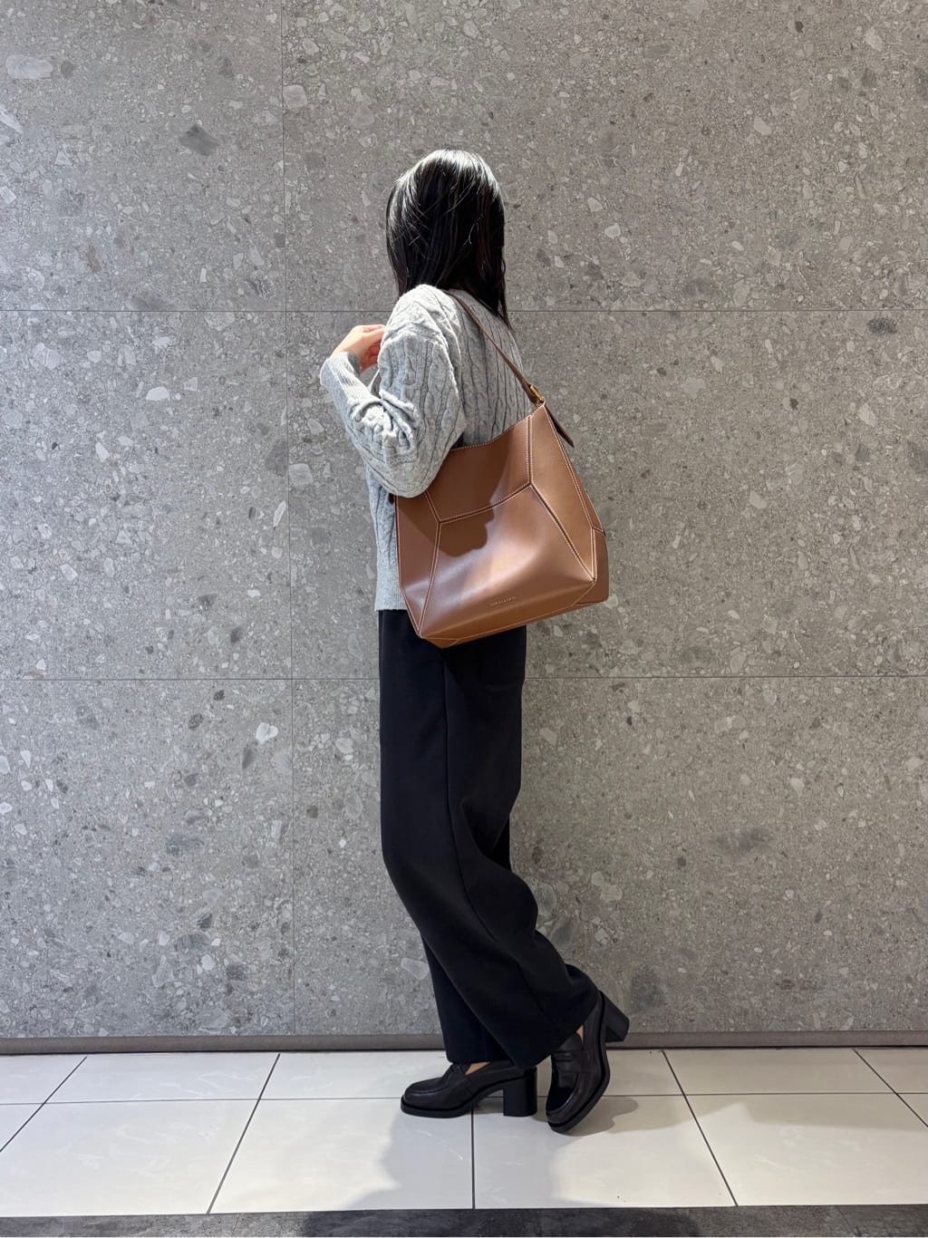 CHARLES & KEITH | Nasrin ナスリン ジオメトリックトートバッグ