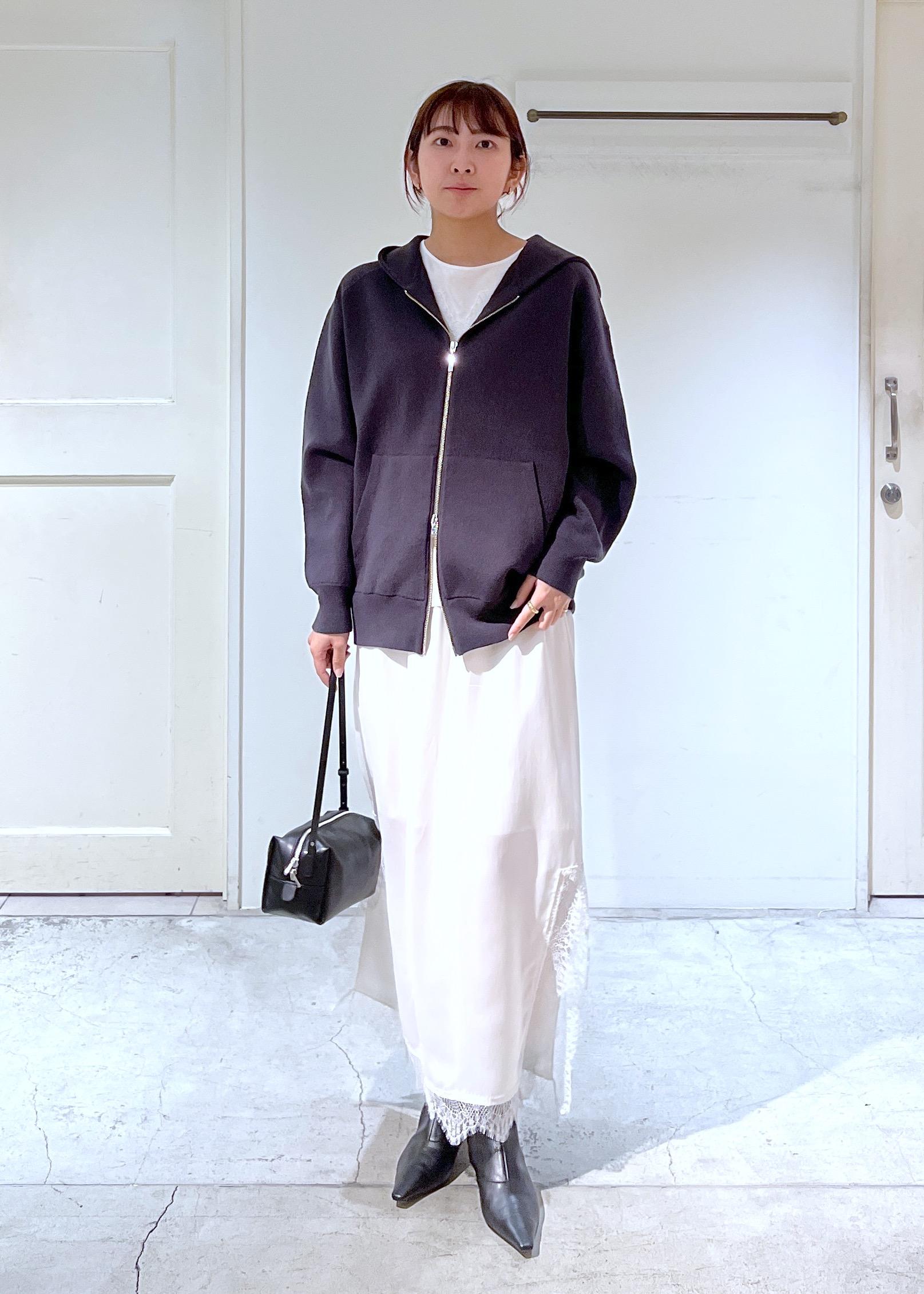 SALON adam et rope' | ポインテッドトゥ レザーヒールショートブーツ