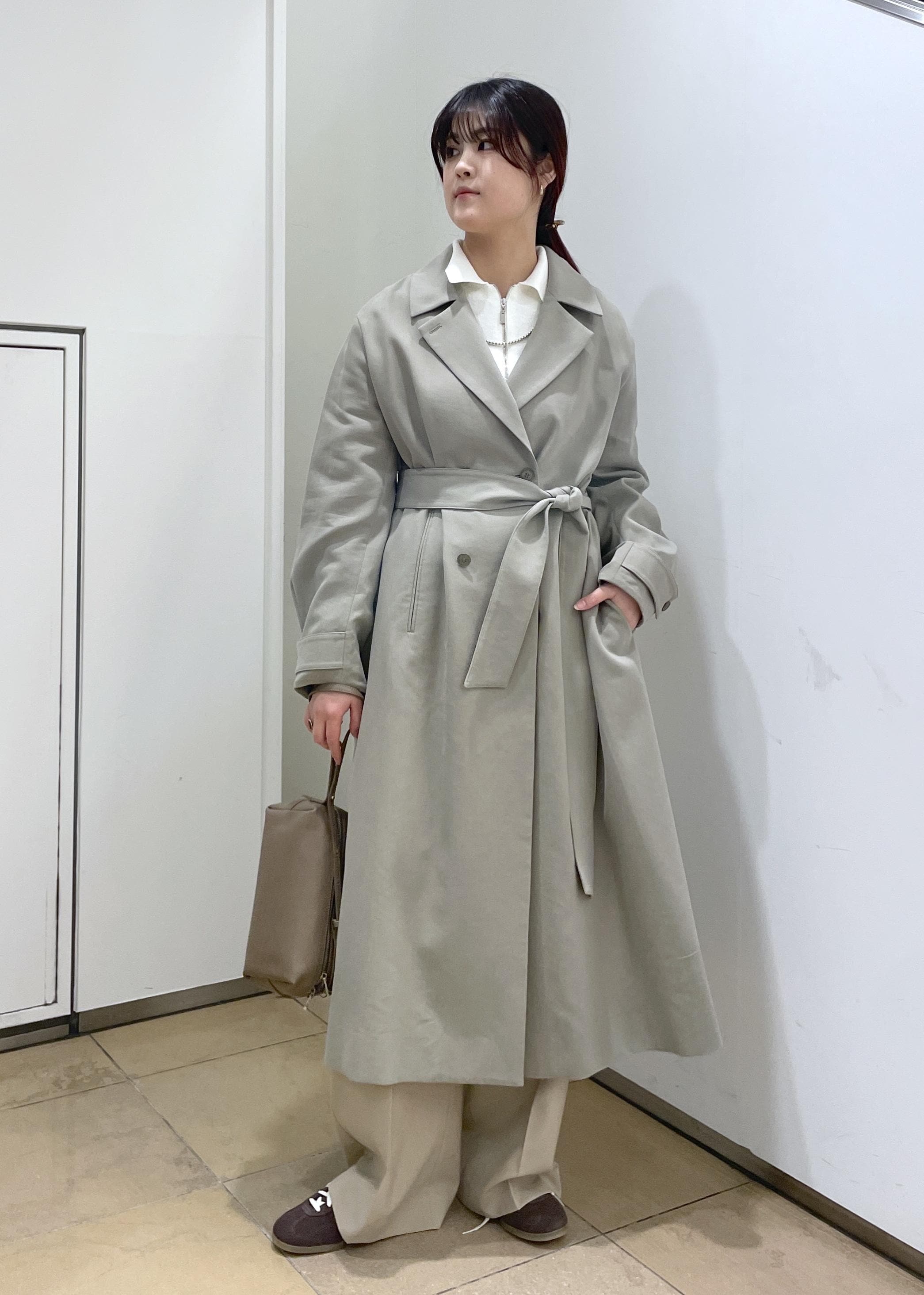 SALON adam et rope'のニュアンストレンチコートを使った