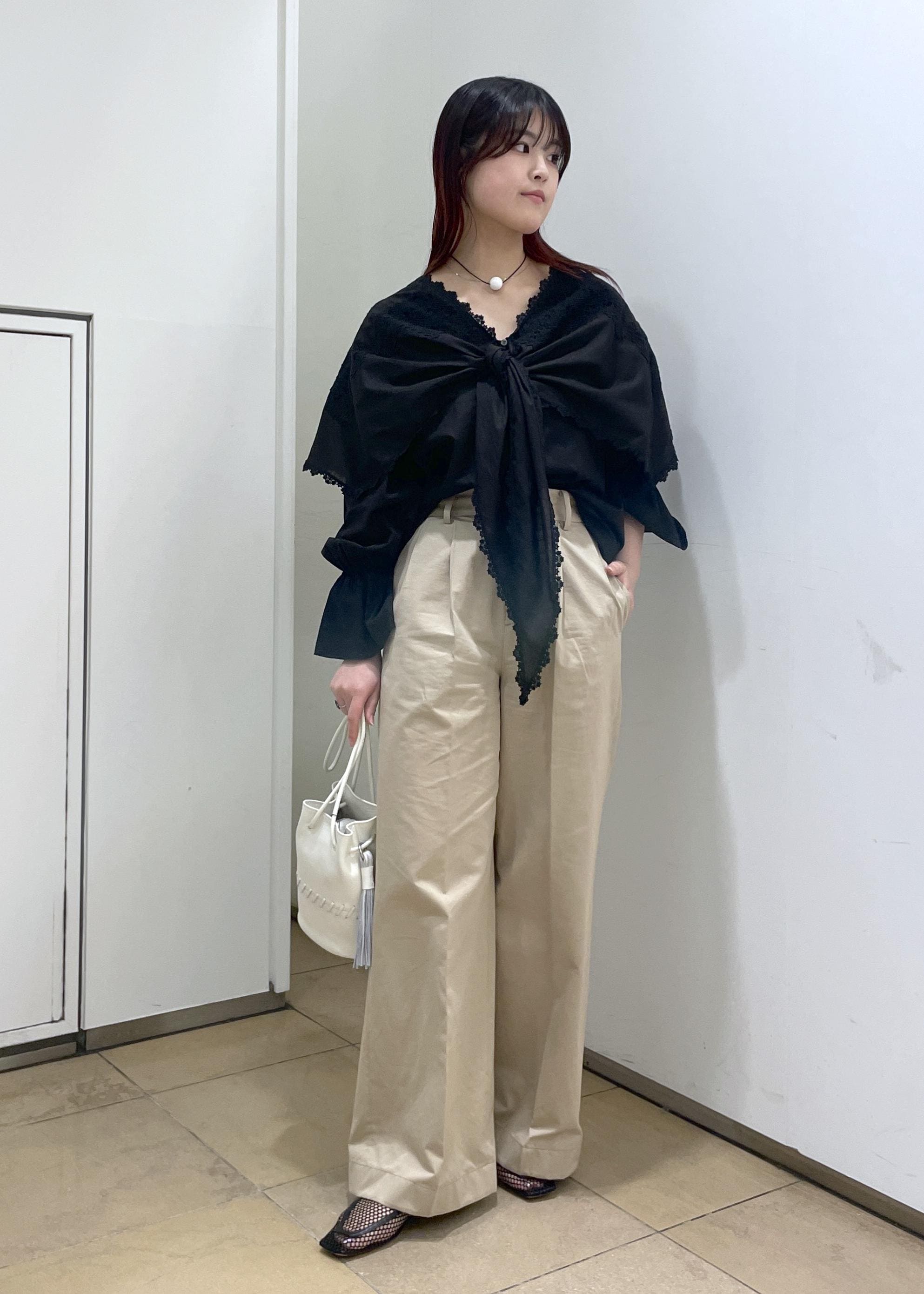 SALON adam et rope'のtacca Cギャバ STYLE UP TACK PANTSを使ったコーディネートを紹介します。｜Rakuten Fashion(楽天ファッション／旧楽天ブランドアベニュー)6844113
