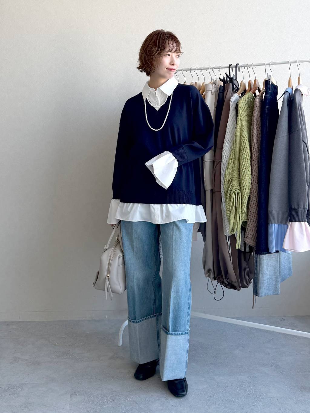 mysty womanのシャツドッキングハイゲージニットを使ったコーディネートを紹介します。｜Rakuten Fashion(楽天ファッション／旧楽天ブランドアベニュー)6764975