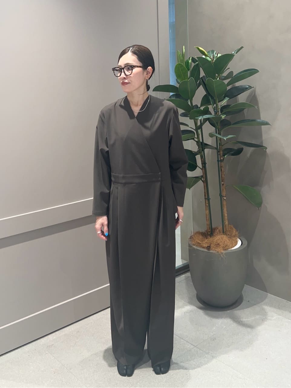 UNITED ARROWS | <conte> アシンメトリー Vネック オールインワン