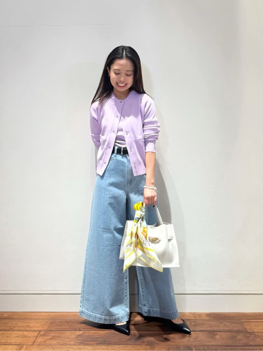allurevilleのポケットクルーカーディガンを使ったコーディネートを紹介します。｜Rakuten Fashion(楽天ファッション／旧楽天ブランドアベニュー)6777751