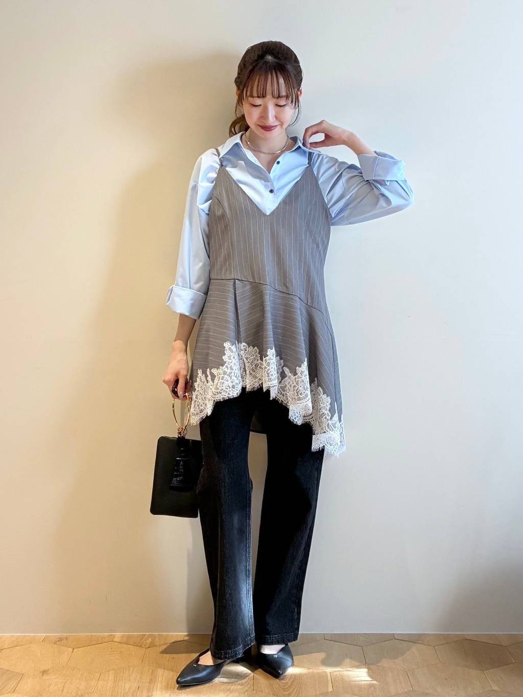 mysty womanのラウンドヘムレギュラーカラーシャツを使ったコーディネートを紹介します。｜Rakuten Fashion(楽天ファッション／旧楽天ブランドアベニュー)6778113