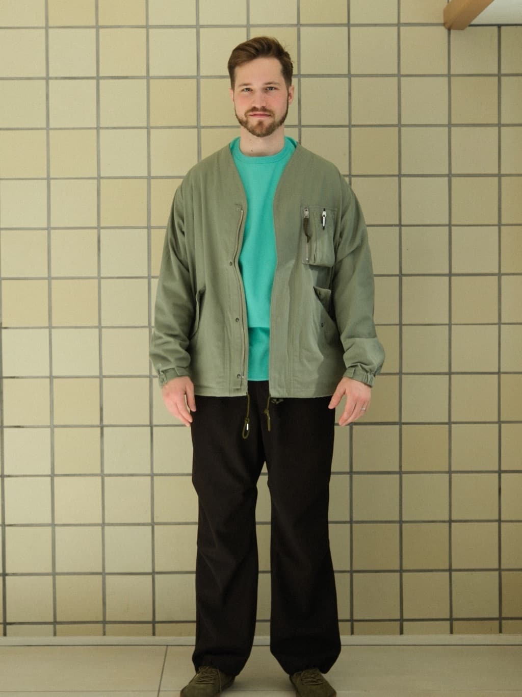 Snow PeakのTAKIBI Herringbone Collarless Jacketを使ったコーディネートを紹介します。｜Rakuten Fashion(楽天ファッション／旧楽天ブランドアベニュー)6781142