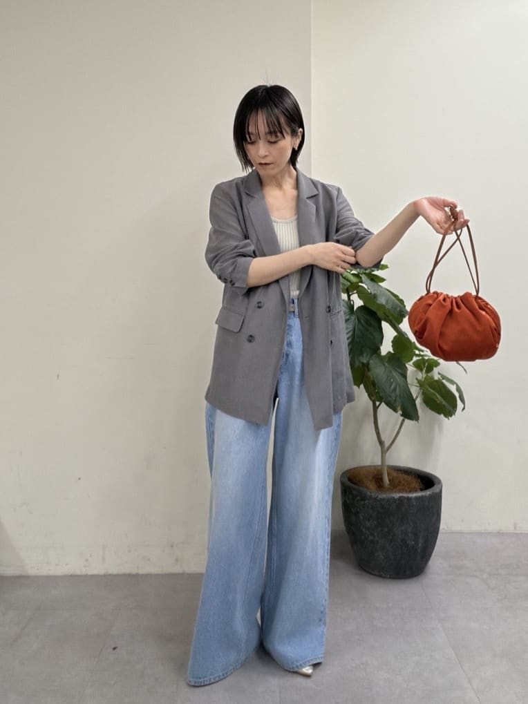 GALLARDAGALANTEの【手洗い可】ストレートデニムを使ったコーディネートを紹介します。｜Rakuten Fashion(楽天ファッション／旧楽天ブランドアベニュー)6786243