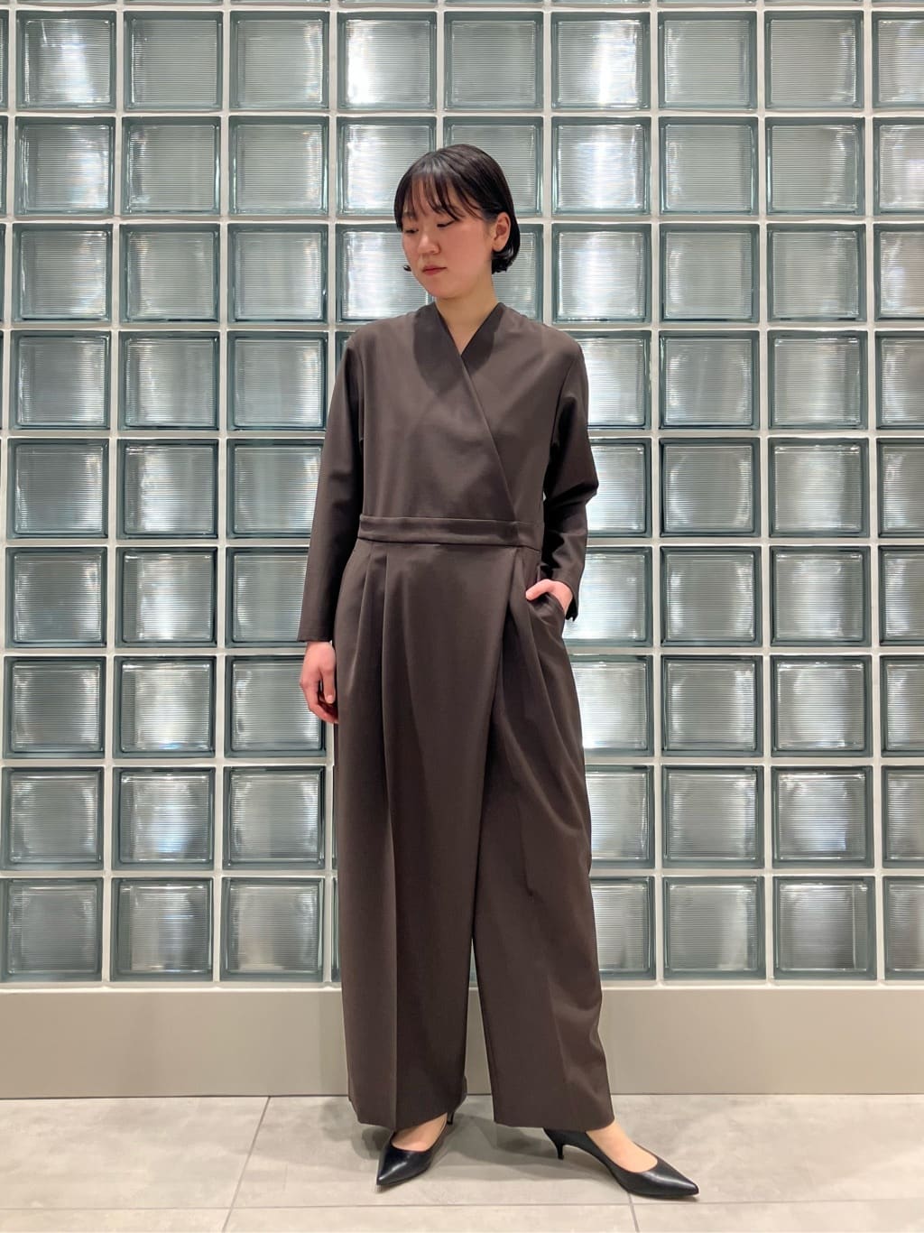 ＜conte＞ アシンメトリー Vネック オールインワン UNITED ARROWS | <conte> アシンメトリー Vネック オールインワン
