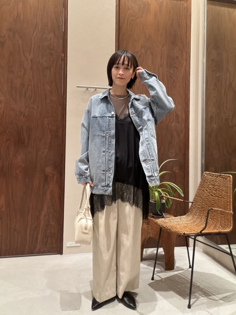 GALLARDAGALANTEの【+1で新鮮コーデ】レースキャミチュニックを使ったコーディネートを紹介します。｜Rakuten Fashion(楽天ファッション／旧楽天ブランドアベニュー)6800800