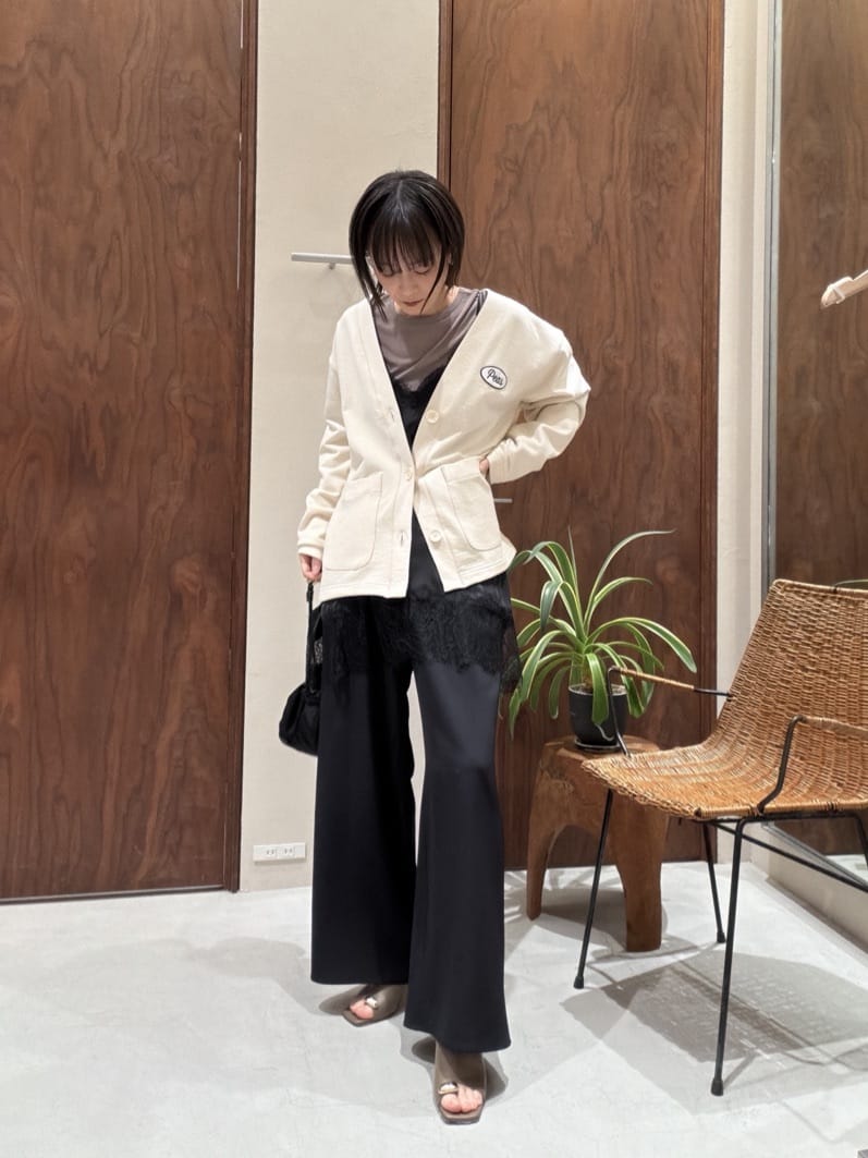 GALLARDAGALANTEの【即戦力パンツ】【3サイズ展開】ワイドイージーパンツを使ったコーディネートを紹介します。｜Rakuten Fashion(楽天ファッション／旧楽天ブランドアベニュー)6800824